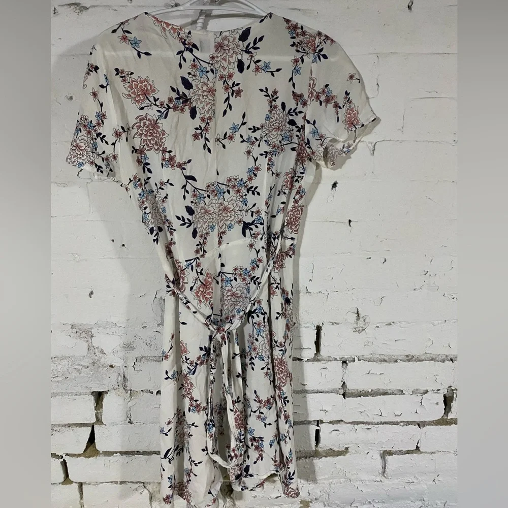 Dotti Floral Wrap Dress - Picture 3 of 8